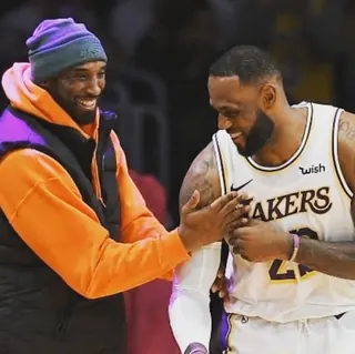 Kobe Bryant photo: On to #2 @kingjames! Keep growing the game and charting the path for the next. 💪