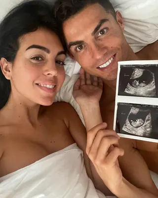 Cristiano Ronaldo carousel: Delighted to announce we are expecting twins👶🏻👶🏻. Our hearts are full of love - 