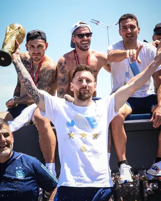 Leo Messi carousel: No traten de entenderlo. ARGENTINA 🇦🇷 Con lo bueno y con lo malo, TE AMO 💙🤍